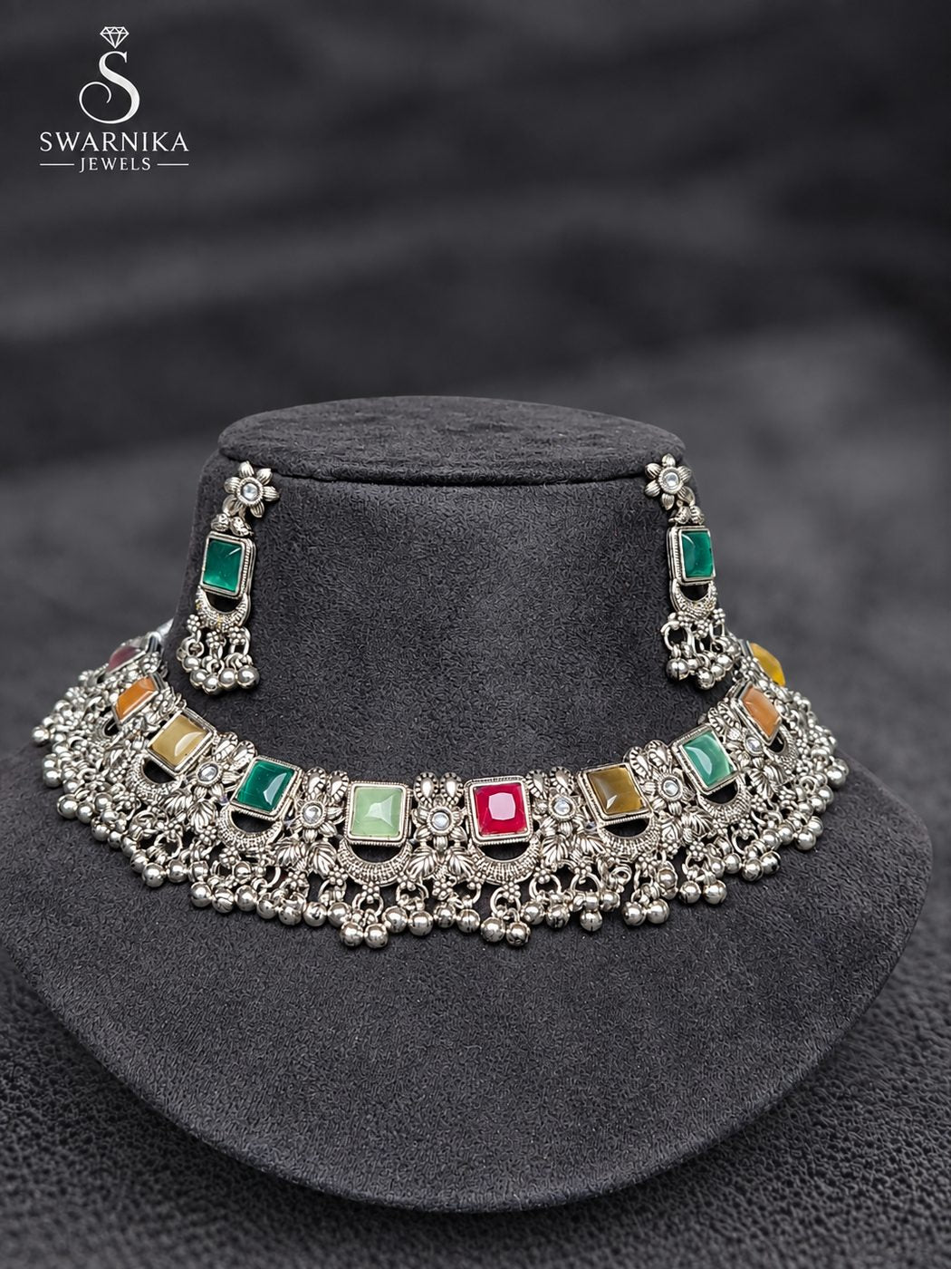 Antique Chain Pendant Necklace Set view 1