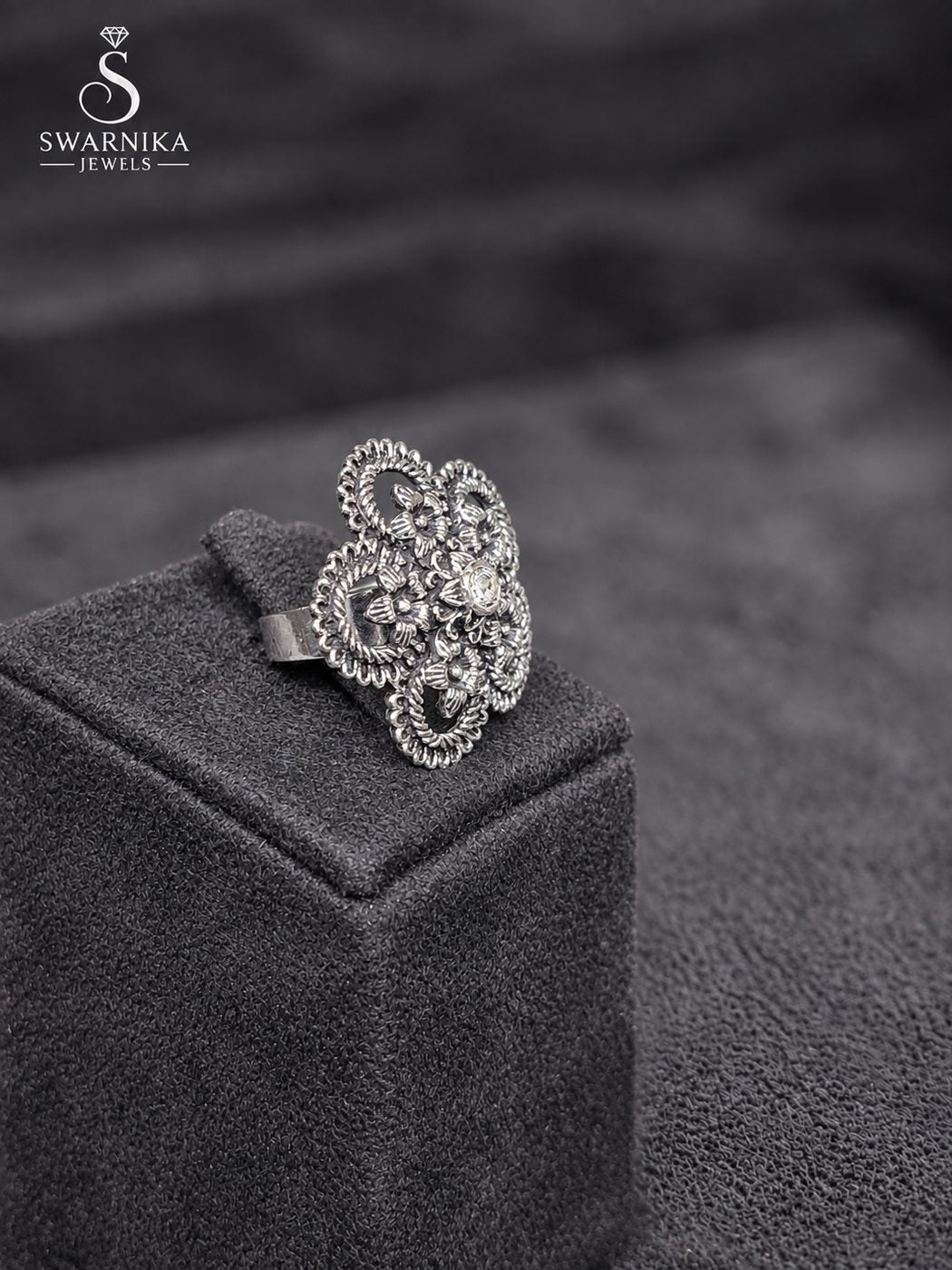 Beaded Oval Antique Finger Ring view 2