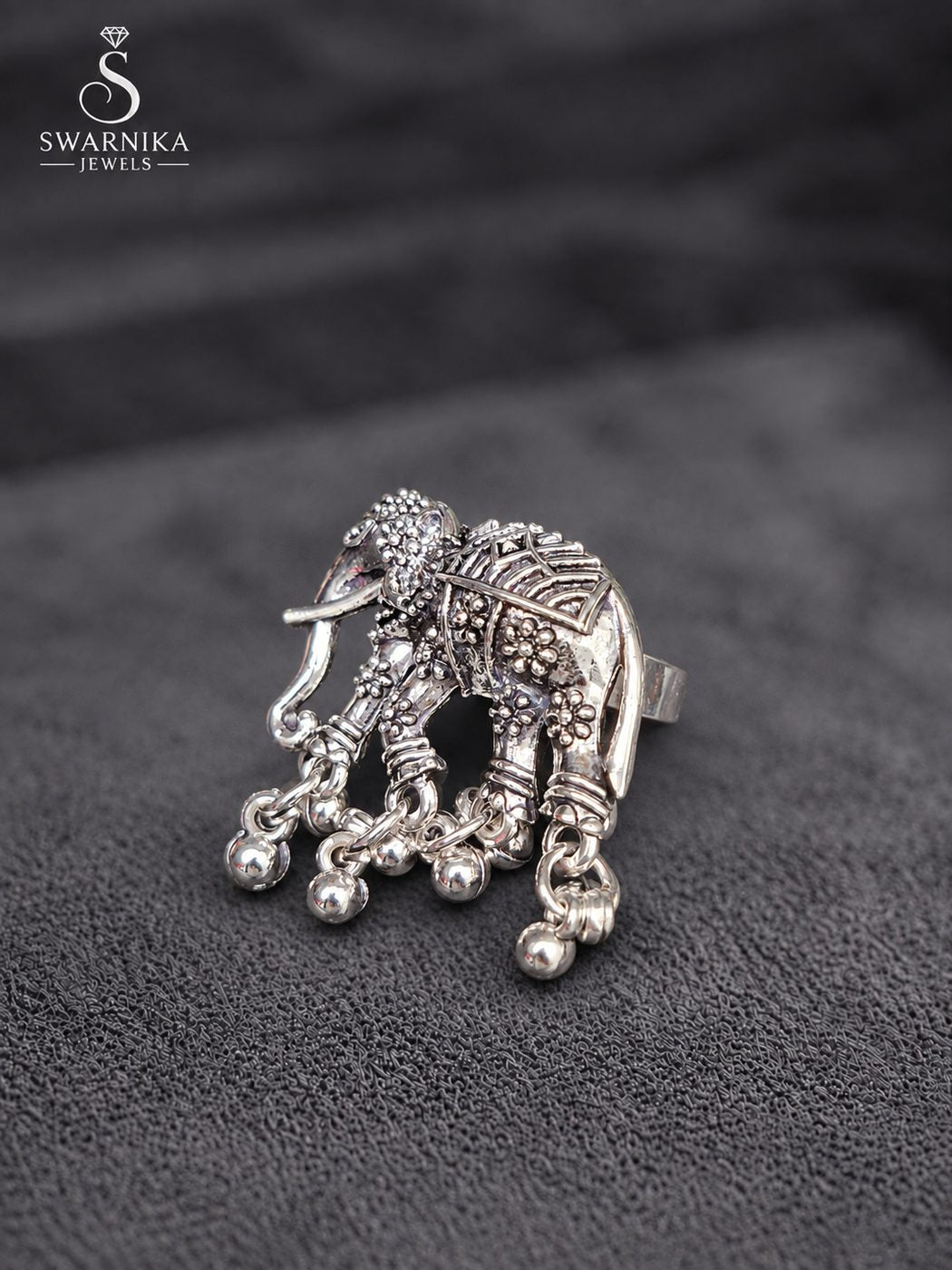 Dual Halo Floral Oxidised Ring view 3