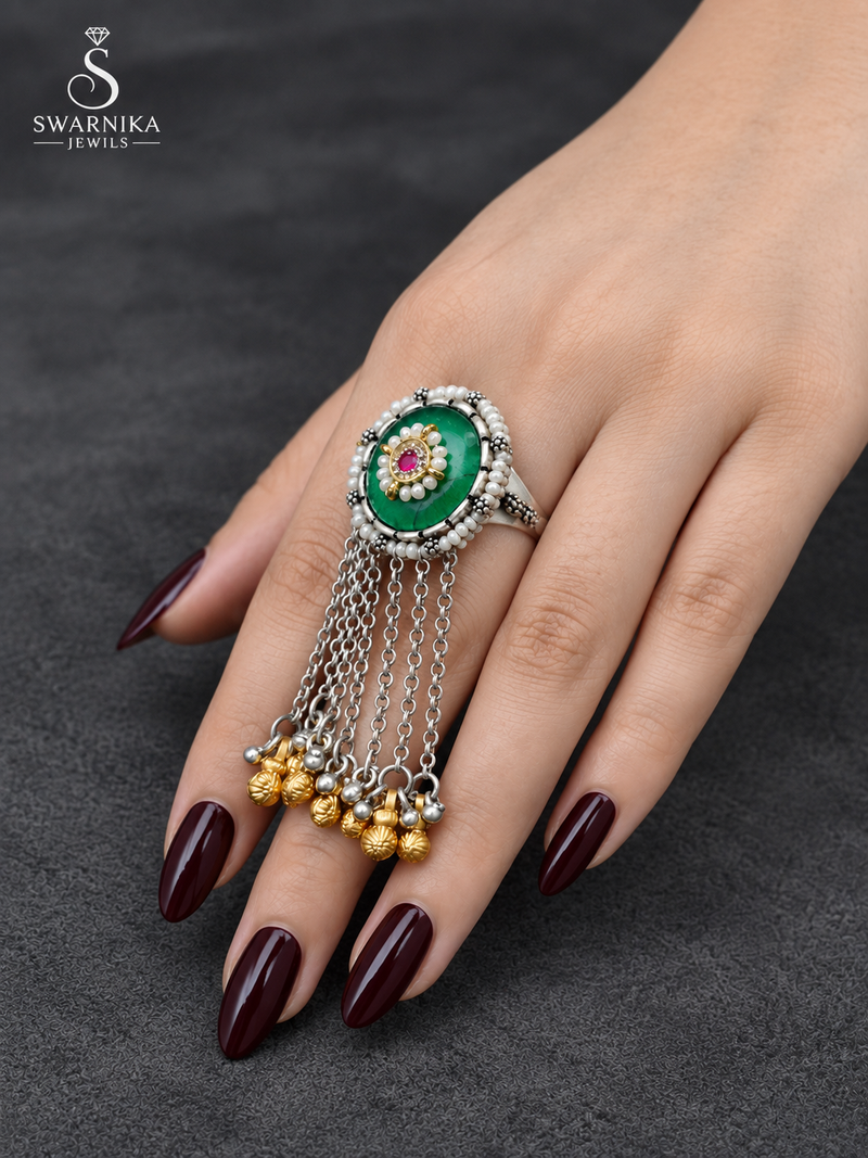 Emerald Fringe Chain Ghungroo Ring