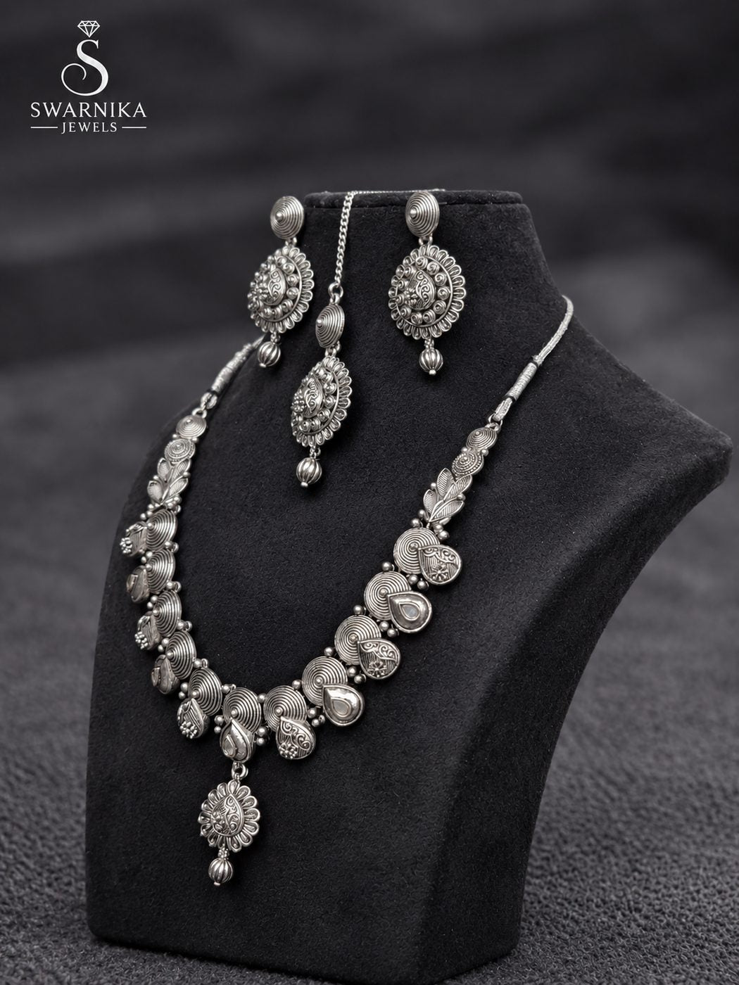 Filigree Cluster Bridal Necklace Set view 2