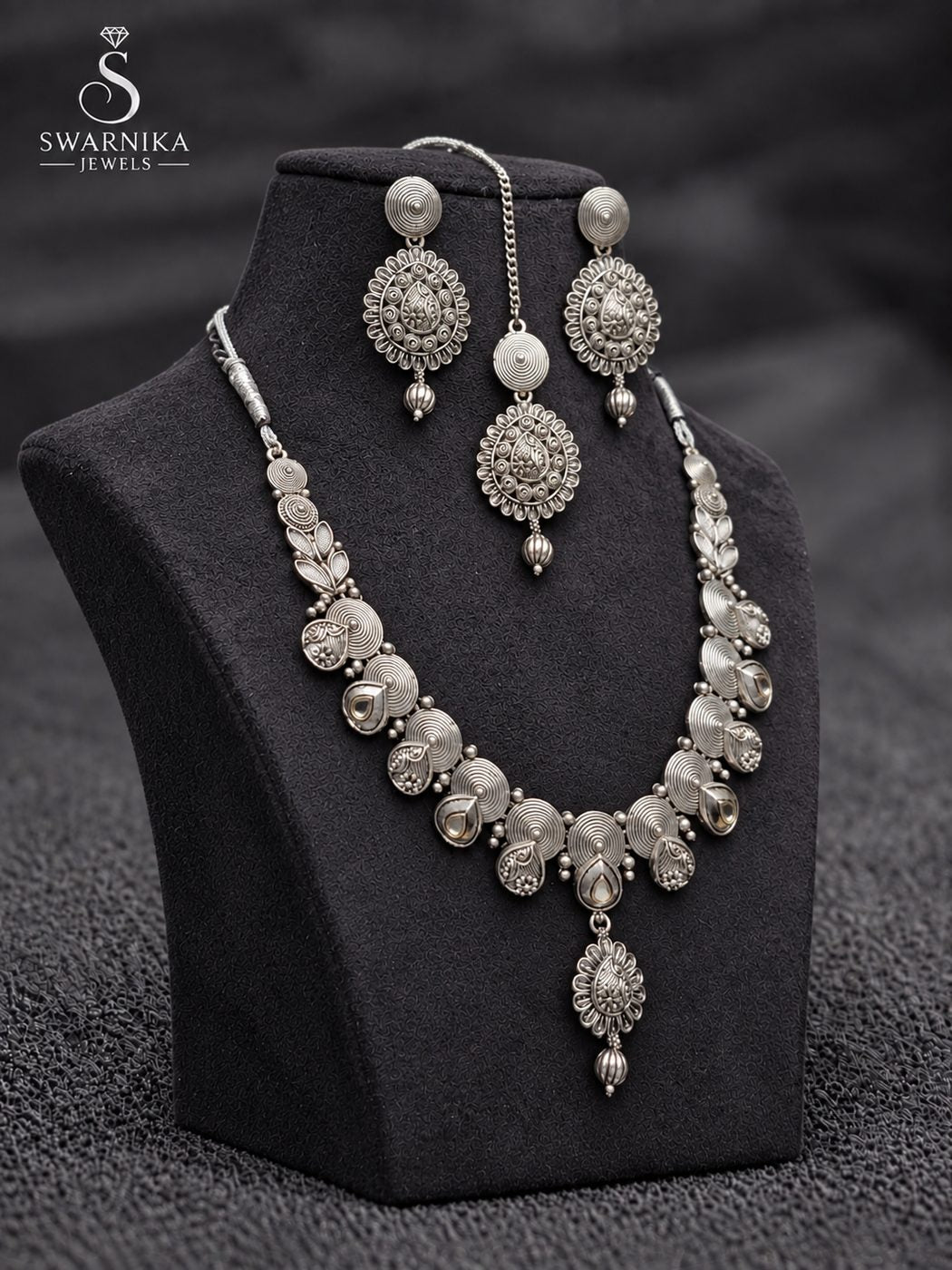 Filigree Cluster Bridal Necklace Set view 3