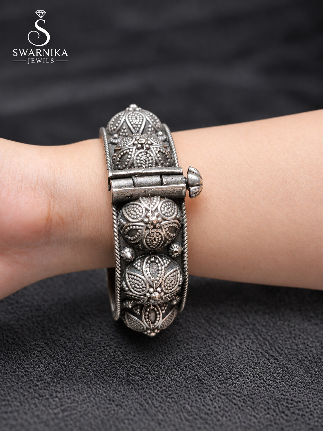 Filigree Floral Dome Screw-Clasp Oxidised Kangan view 2