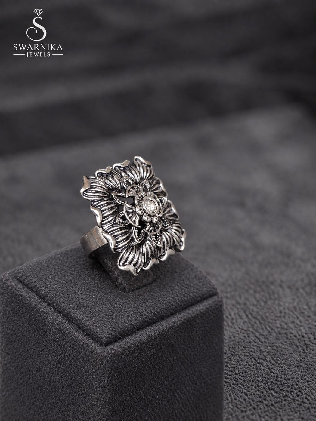 Granulated Border Statement Ring view 2