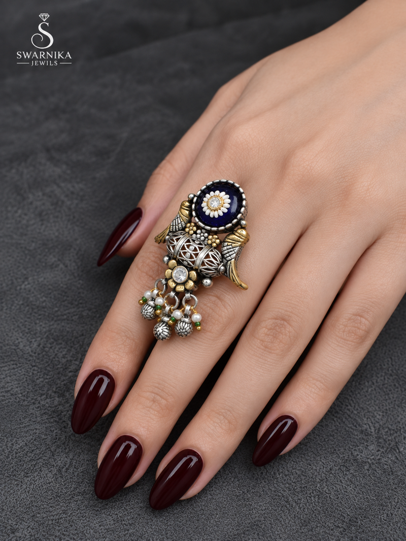 Navy Daisy Dual-Tone Barrel Ring