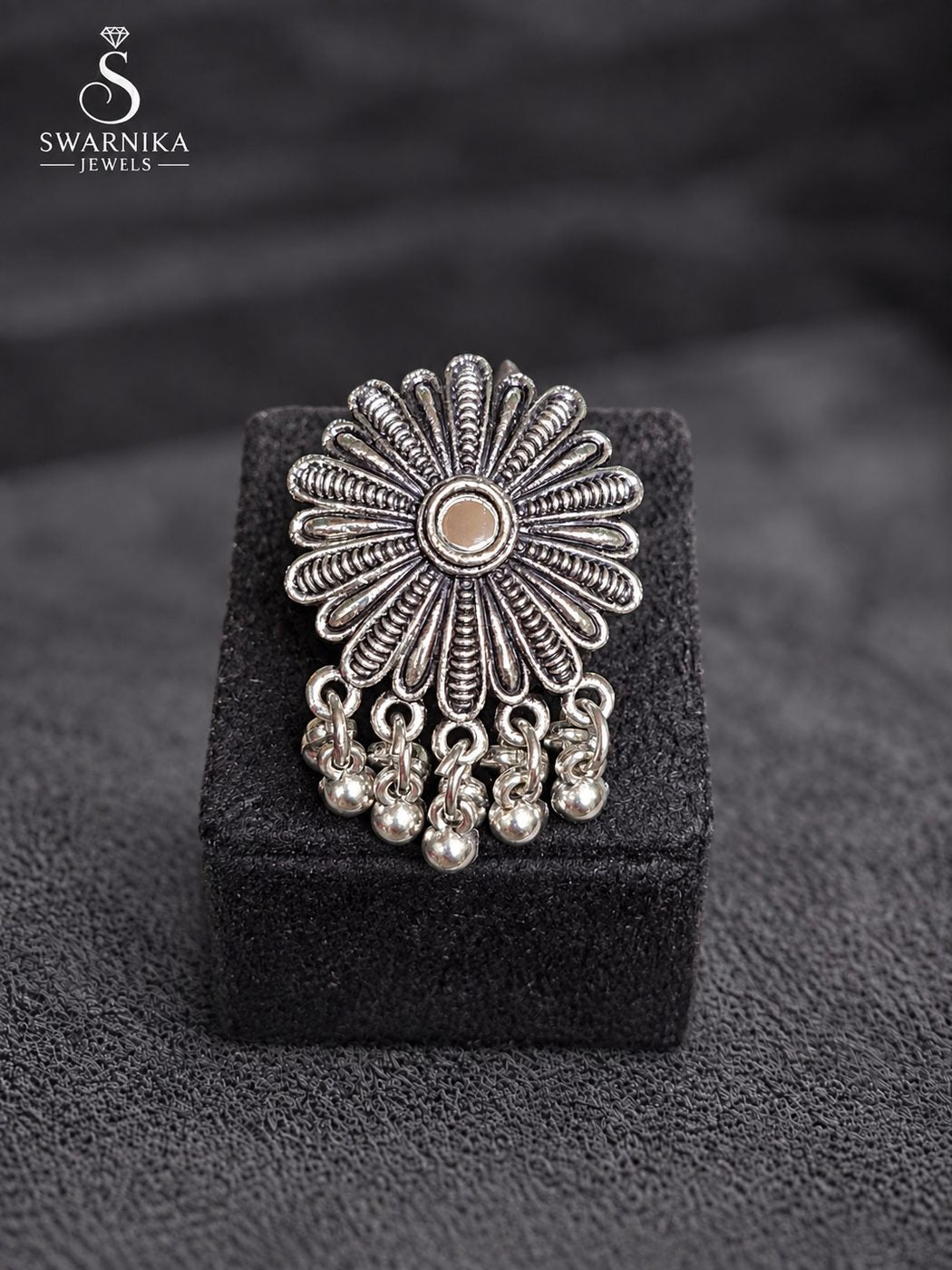 Ornate Scallop Oxidised Finger Ring view 1