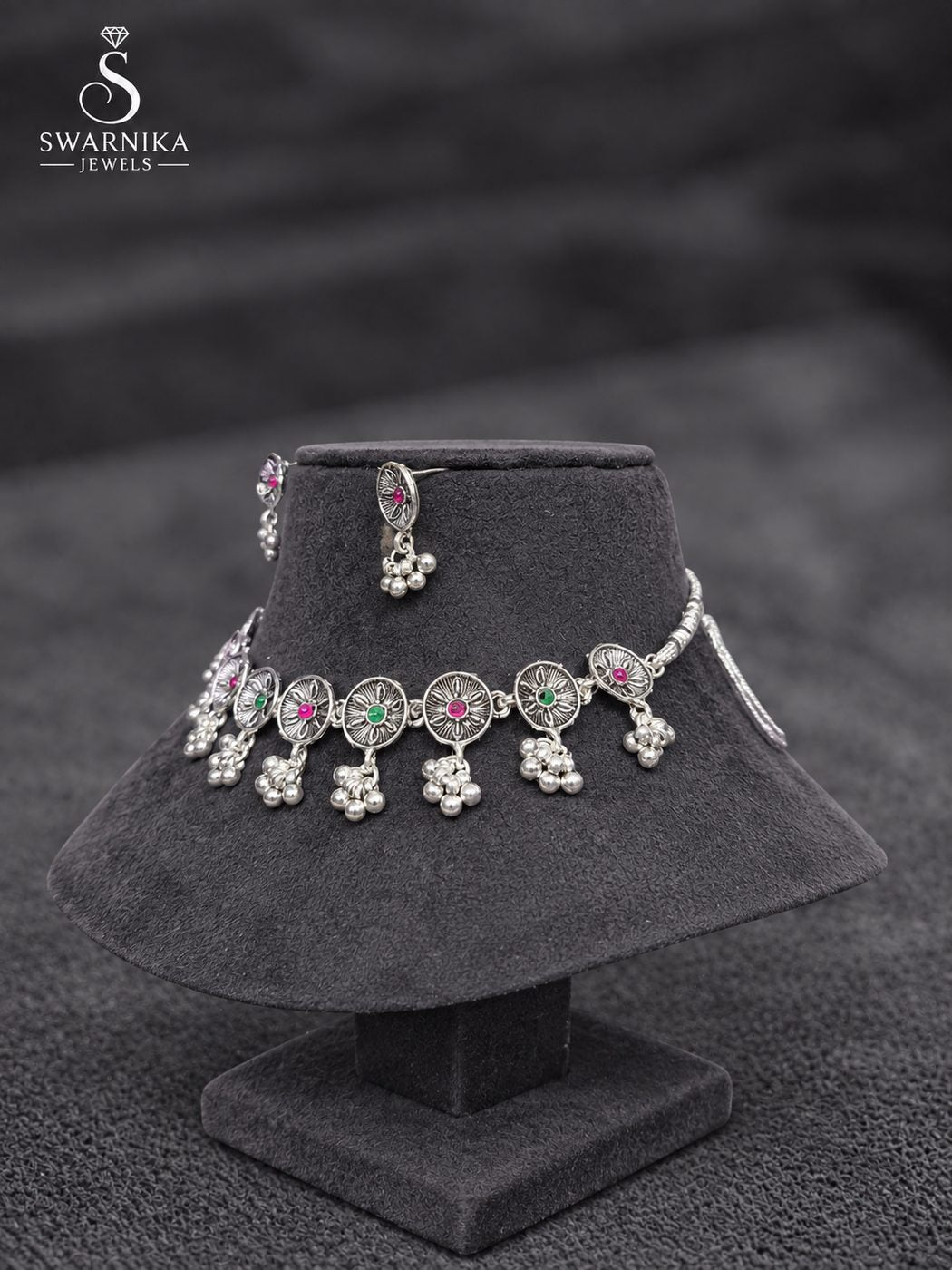 Oxidised Dome Pendant Short Necklace Set view 3
