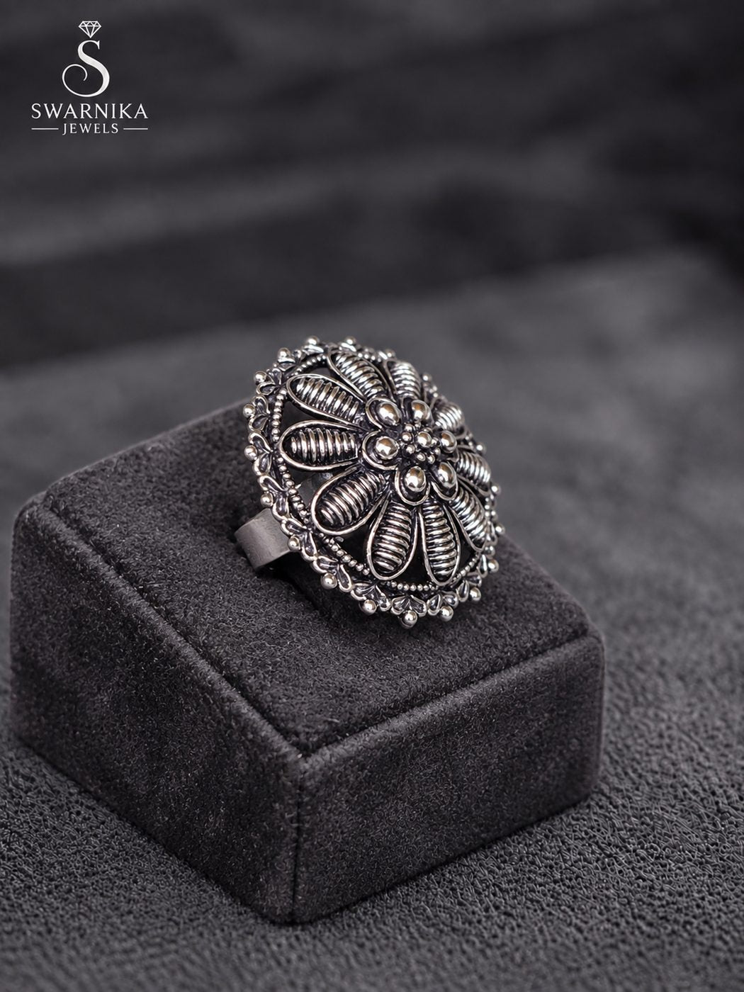 Petal Cluster Oxidised Finger Ring view 3