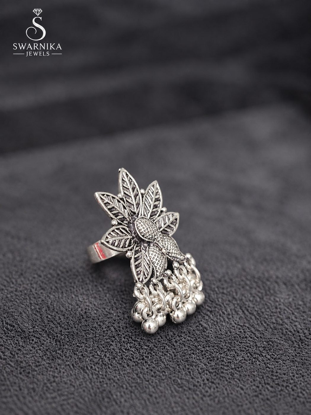 Pressed Flower Antique Finger Ring view 1