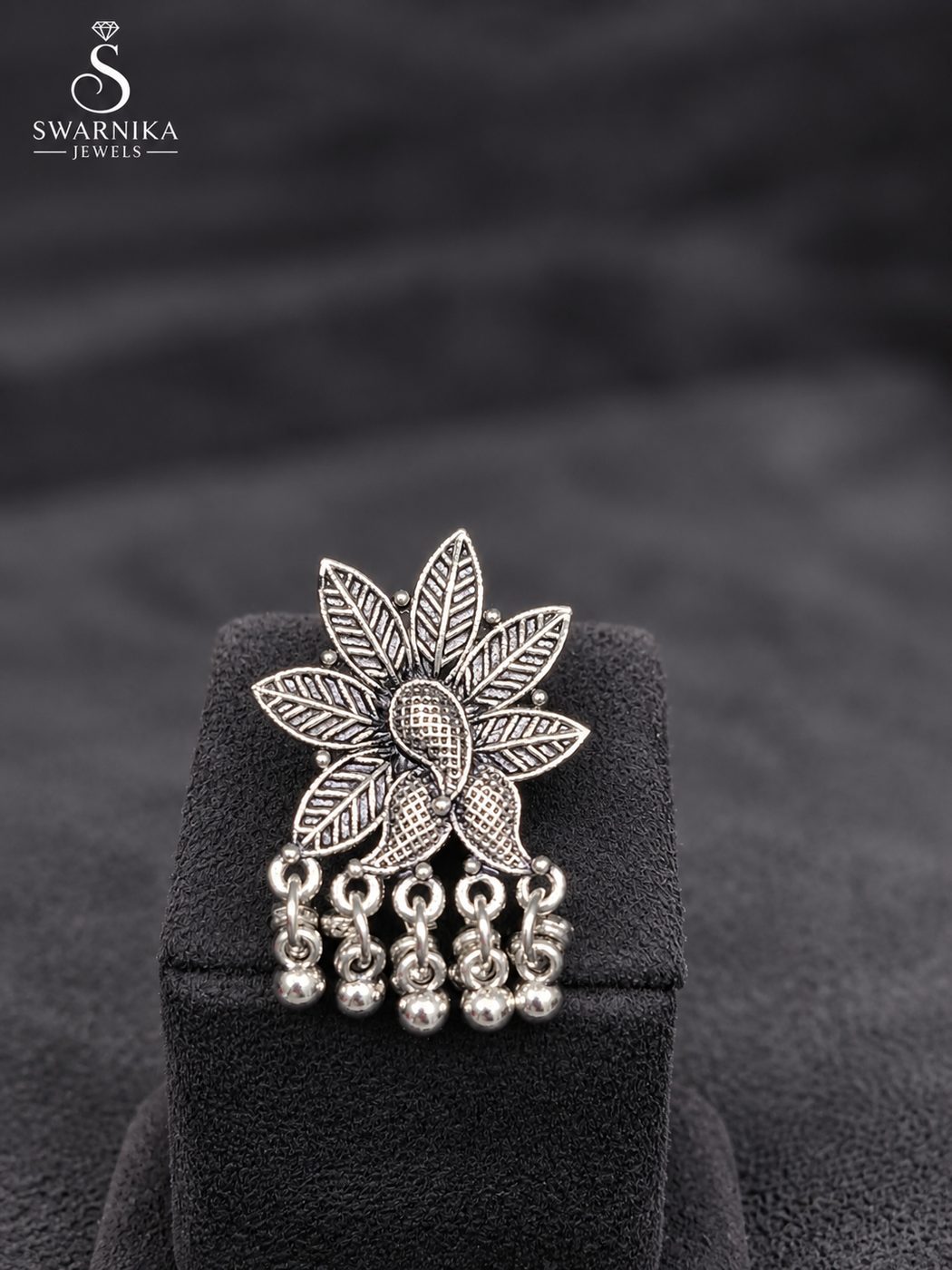Pressed Flower Antique Finger Ring view 3