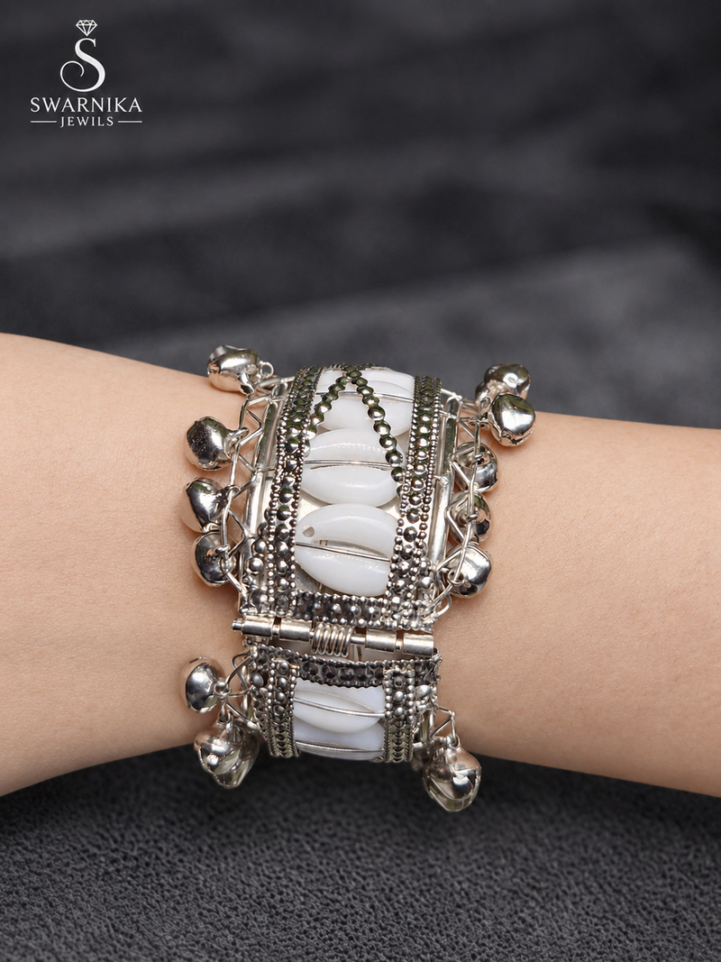 Rainbow Abhla Mirror Work Festive Kada