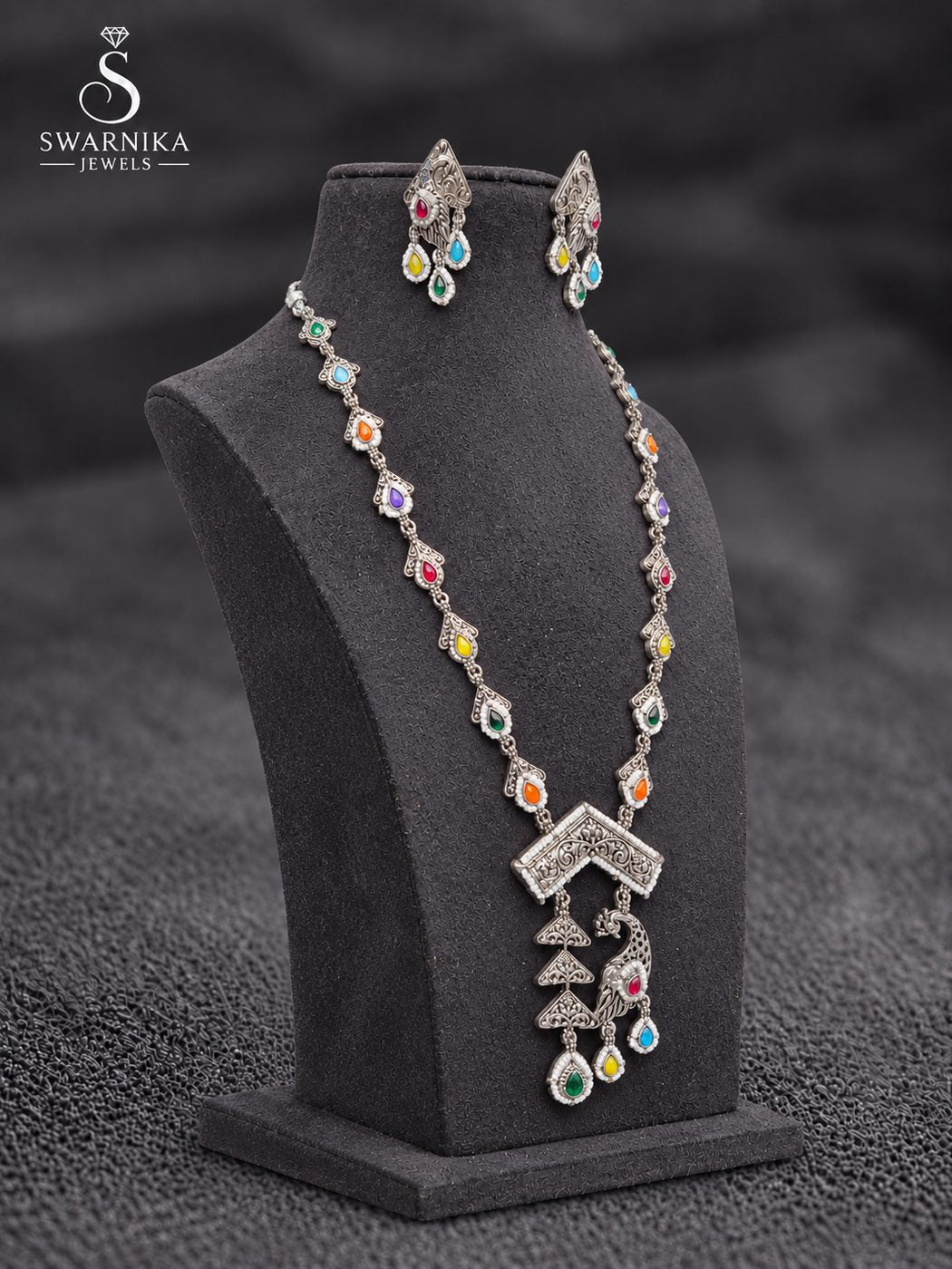 Royal Oxidised Long Bridal Haar Set view 3